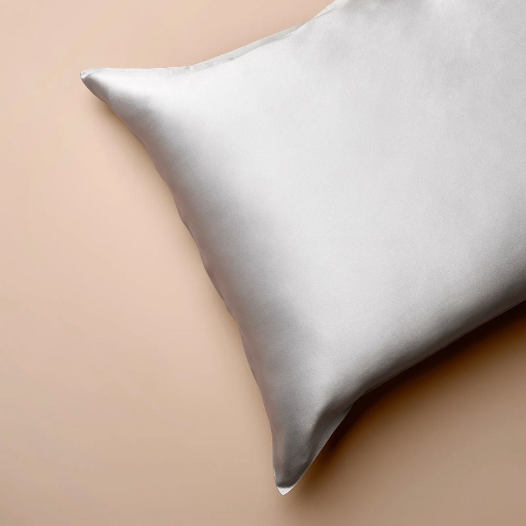 Funda de almohada gris perla